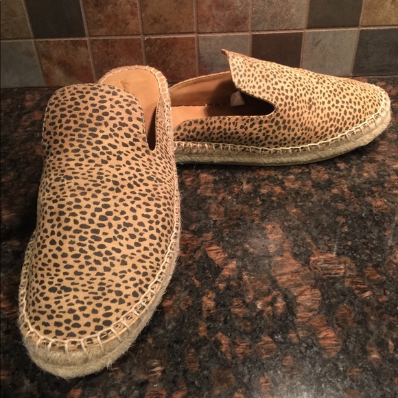 Universal Thread Shoes - Leopard Print Slides - Size 7
